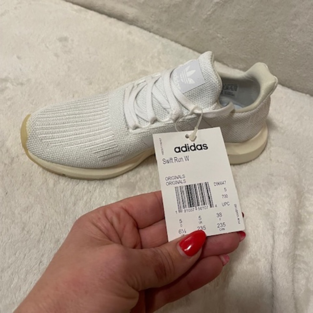 ADIDAS SWIFT RUN SHOE - Picture 4 of 9